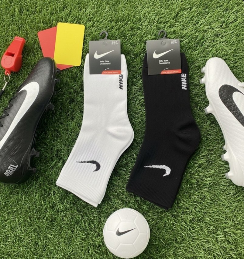 Nike Kolej Beyaz ve Siyah Çorap - Görsel 2