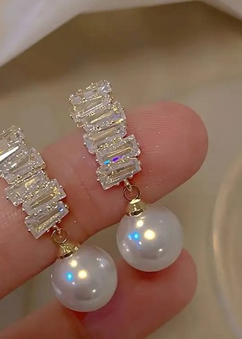 İnci ve Kristal Taşlı Midi Küpe