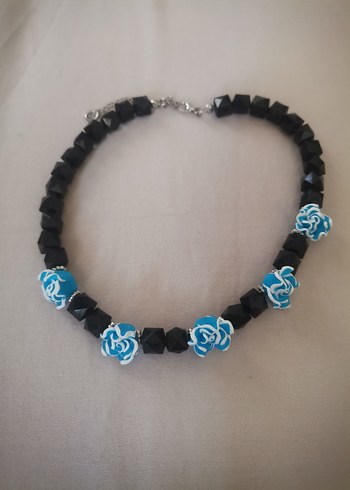 Accessorize Mavı Çiçekli Siyah Boncuklu Kısa Kolye