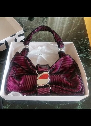 Pembe uzerı fıle çanta