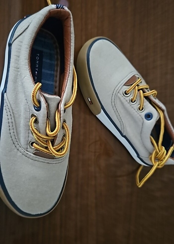 Tommy Hilfiger Cocuk Ayakkabisi 28 numara - Görsel 3