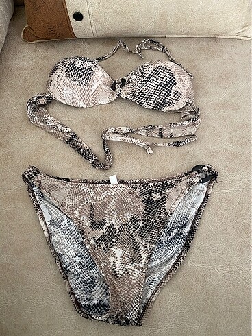 Diğer Yılan desem bikini takımı