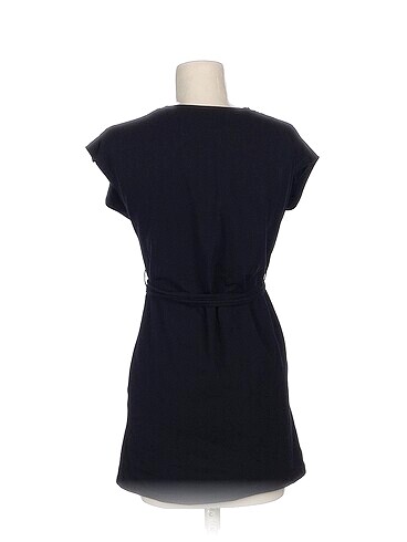 m Beden PreLoved Kısa Elbise %70 İndirimli.
