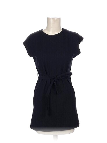 PreLoved Kısa Elbise %70 İndirimli.