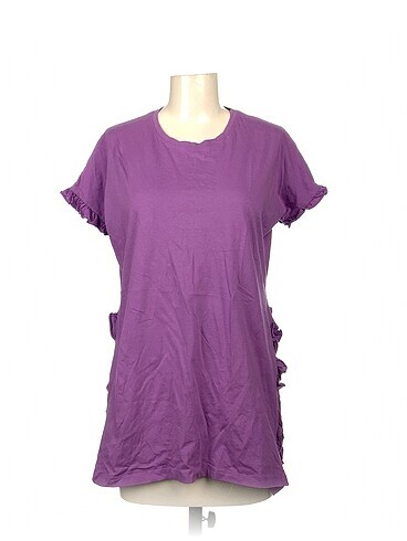 PreLoved T-shirt %70 İndirimli.