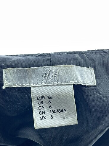 36 Beden siyah Renk H&M Uzun Elbise %70 İndirimli.