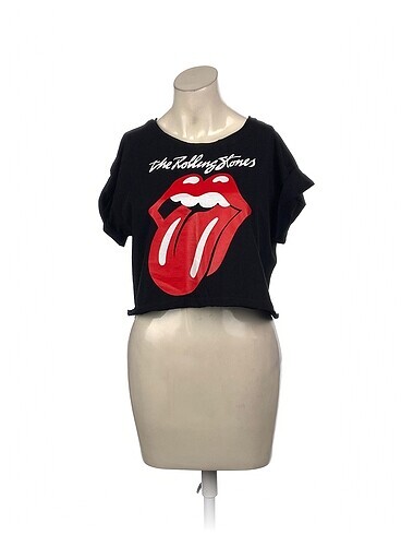 PreLoved T-shirt %70 İndirimli.
