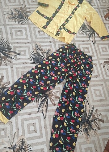 s Beden çeşitli Renk Saten Pijama Takımı
