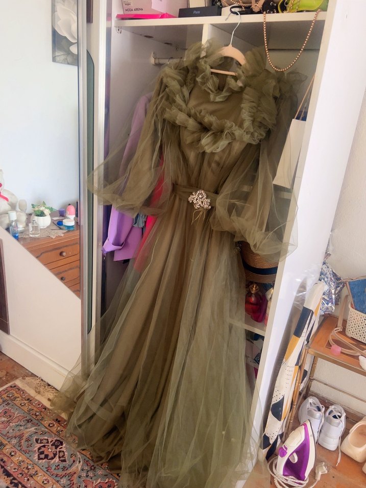 Drapeli Uzun Kollu Bej Kadın Abiye - Görsel 2