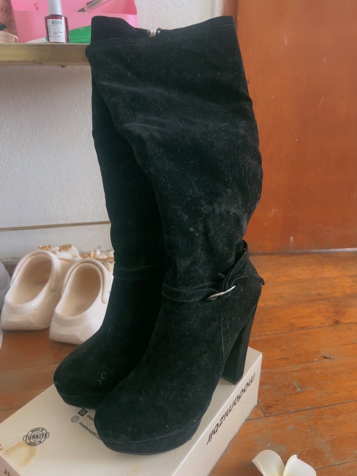 Siyah Süet Diz Boyu Kadın Çizme - Görsel 2