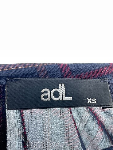 xs Beden çeşitli Renk Adil Işık Gömlek %70 İndirimli.