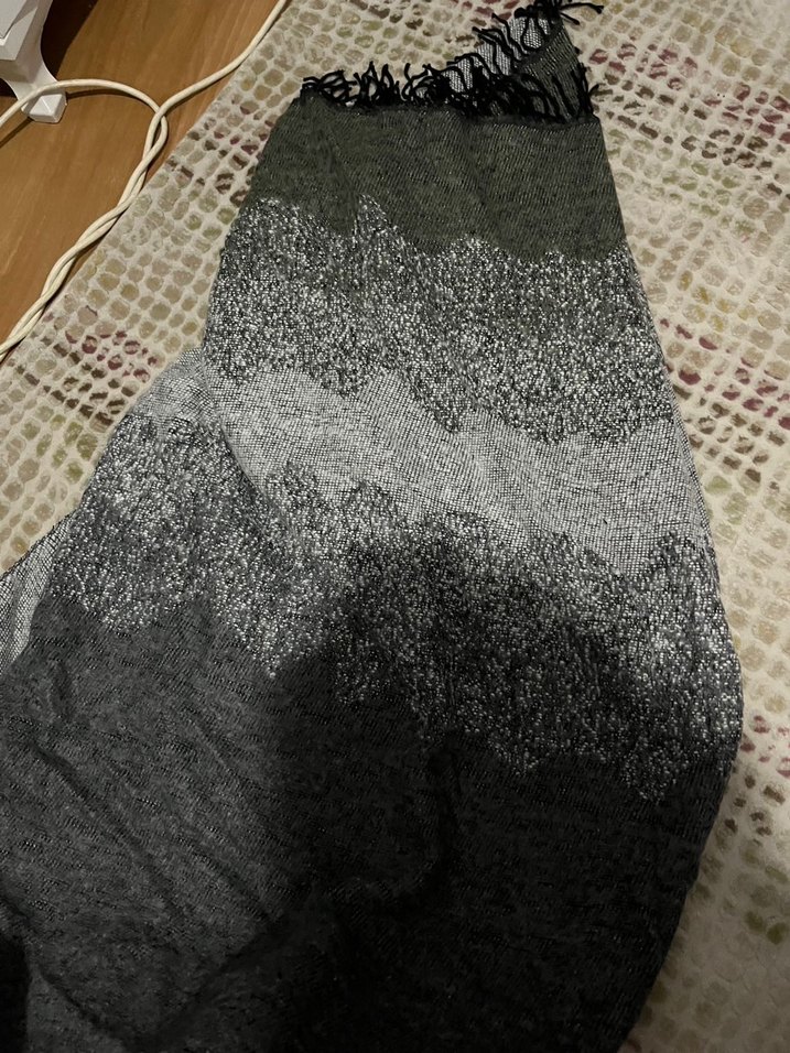 Gri Salaş Kadın Şal - Görsel 5