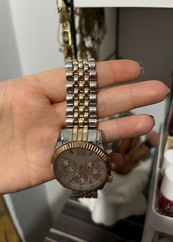 Altın Zincir Detaylı Kadın Kol Saati - Görsel 3