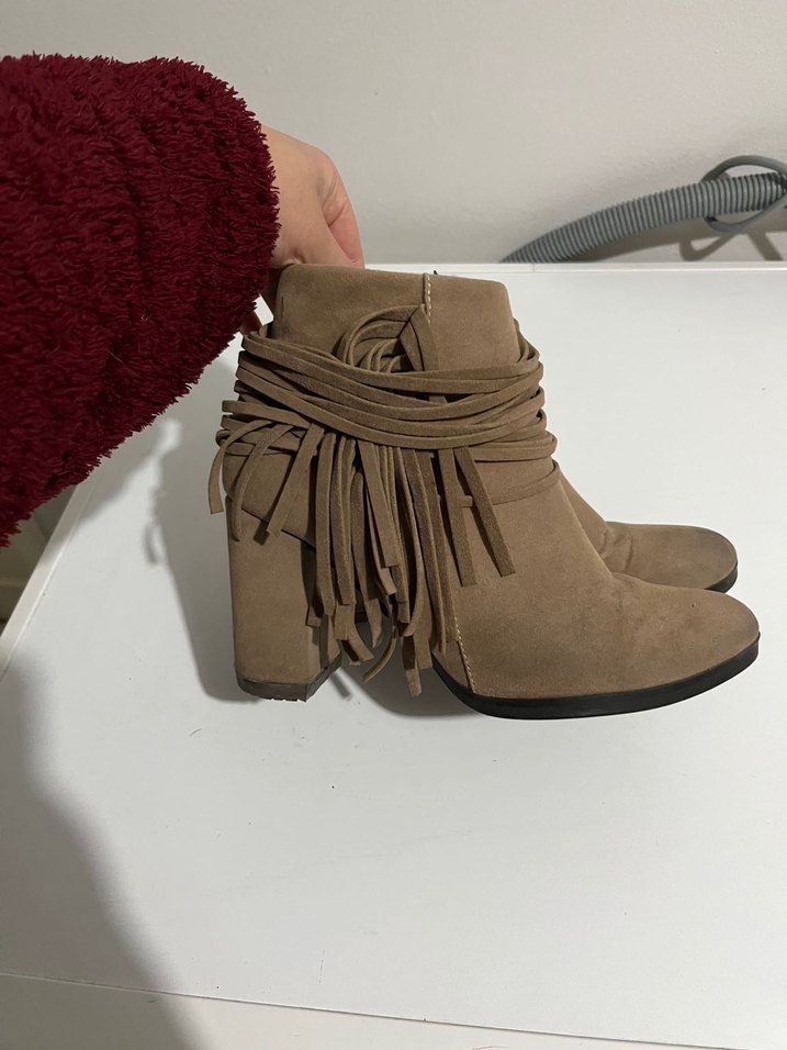 Bej Süet Püsküllü topuklu Bot - Görsel 2