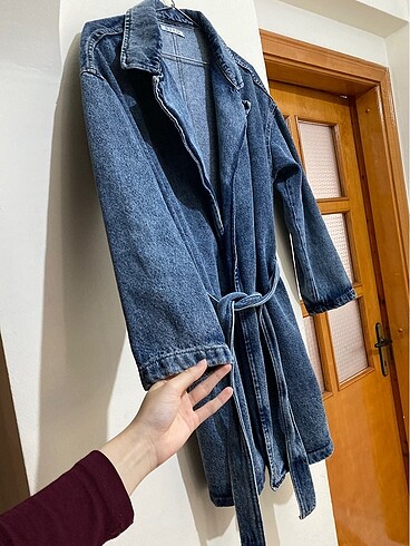 Zara Eskitme tarz kemerli uzun kot ceket
