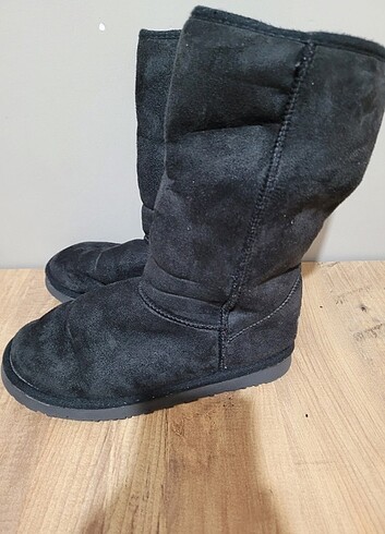 39 Beden Kadin Ugg Bot