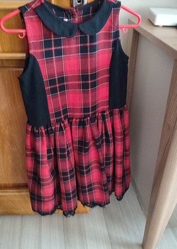 Kız Çocuk Kırmızı Kareli Yaka Detaylı Elbise - Görsel 5