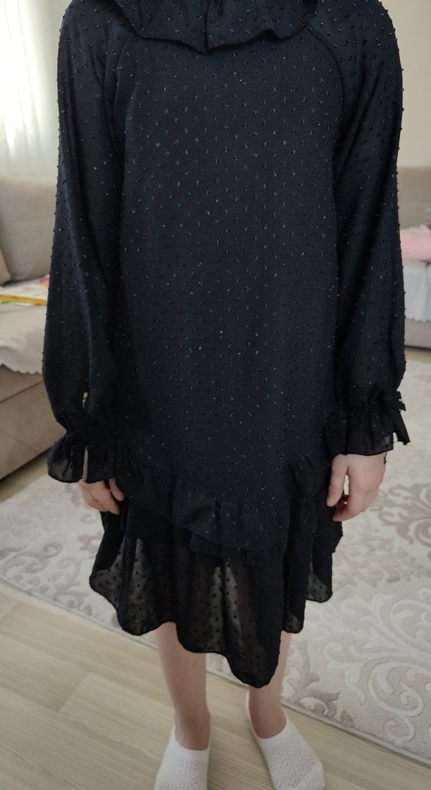 Siyah Uzun Kollu Fırfırlı Kız Elbisesi - Görsel 3