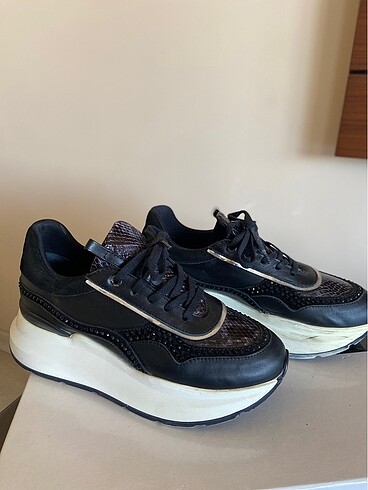 Nine west deri sneaker ayakkabı
