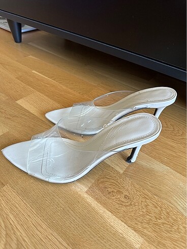 Bershka topuklu sandalet