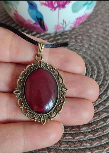 American Vintage Bordo Zincir Detaylı Gotik Kolye