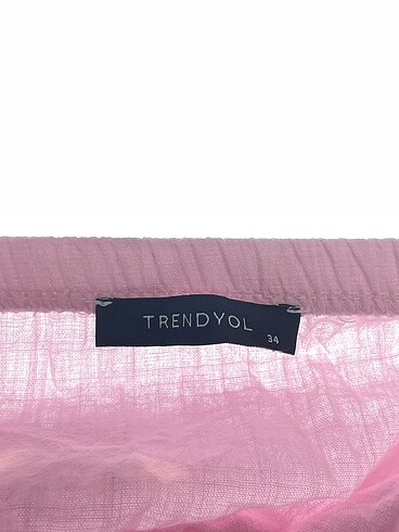 34 Beden pembe Renk Trendyol & Milla Askılı %70 İndirimli.