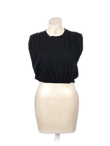 Bershka T-shirt %70 İndirimli.