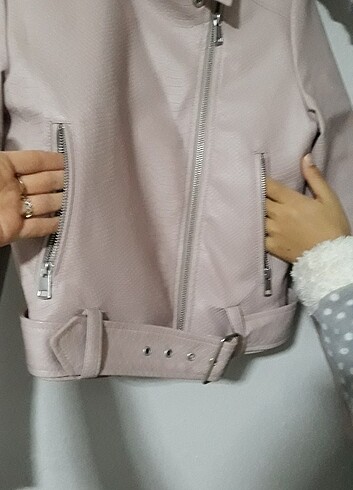 36 Beden ten rengi Renk Suni Deri Ceket Açıklamayı Okuyunuz ????
