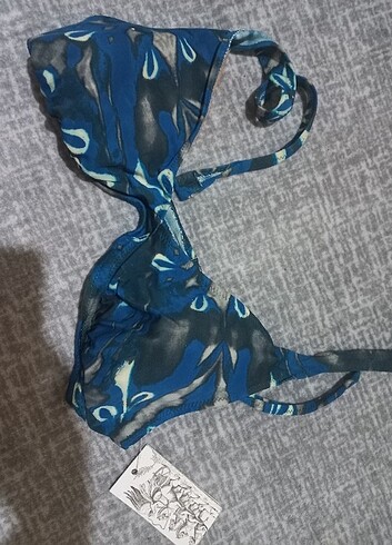 Bikini Üstü