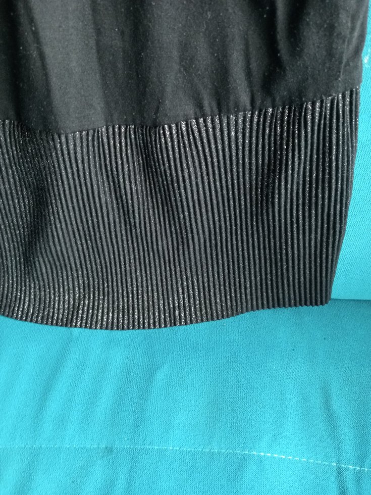 Siyah Uzun Kollu Rahat Kesim Kadın Hırka - Görsel 3