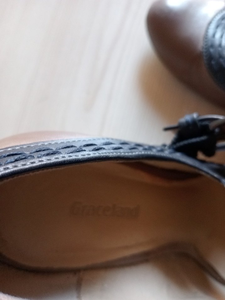 Kahverengi Deri Tokalı Klasik Topuklu Ayakkabı - Görsel 3