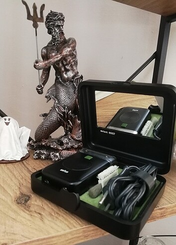 BRAUN "SIXTANT 6007" TIRAŞ MAKINESI - Görsel 2