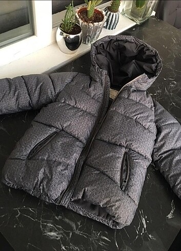 Zara mont