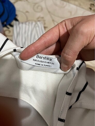 s Beden Bershka tulum