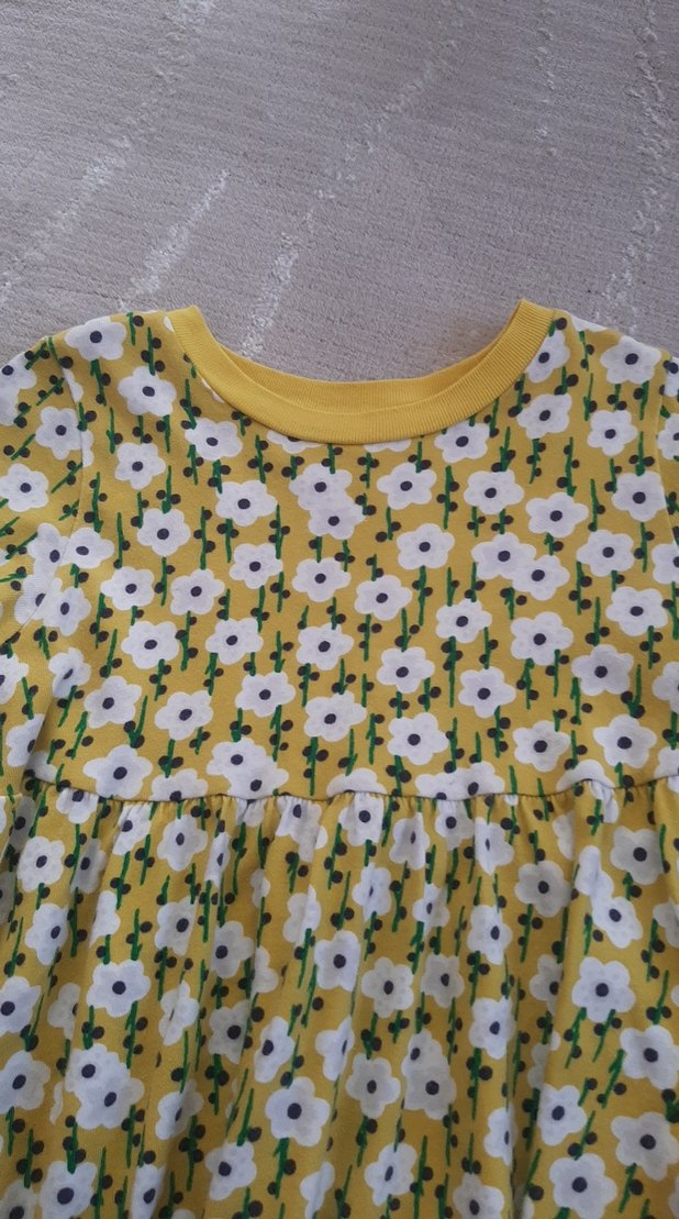 Kız Çocuk Sarı Çiçekli Kısa Kollu Elbise - Görsel 2
