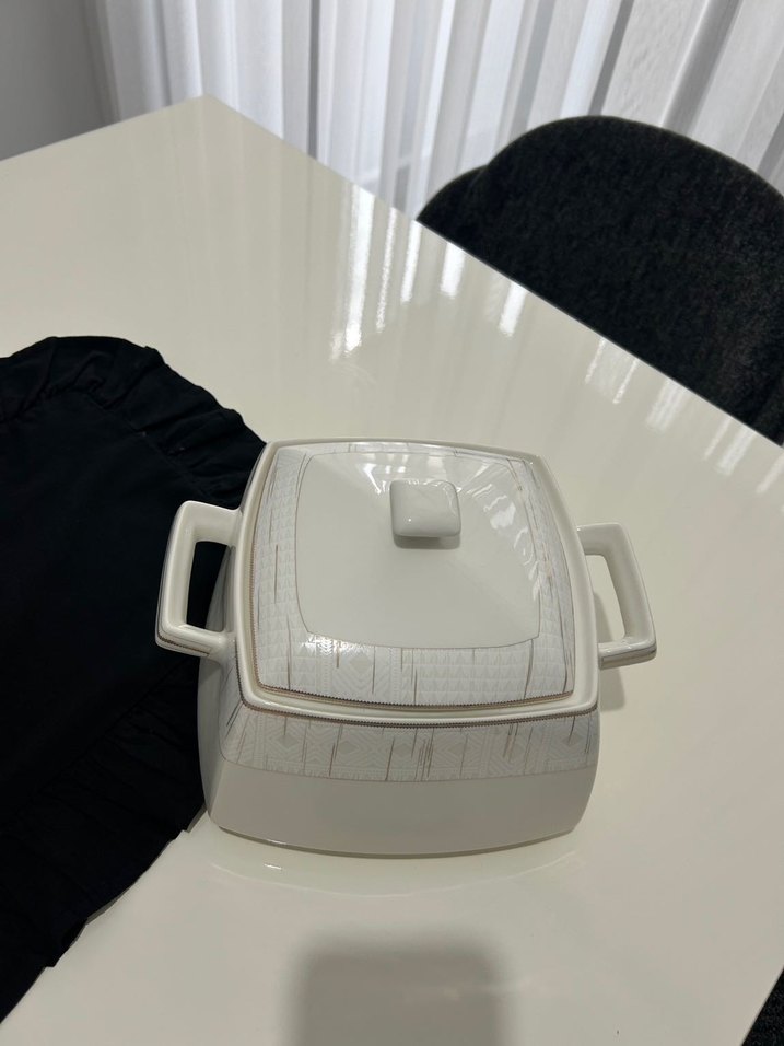 Gri Detaylı Beyaz Kapaklı Porselen Güveç - Görsel 3