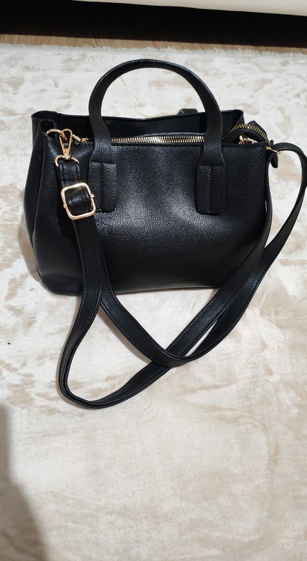 Siyah Deri Püsküllü Kadın Çanta - Görsel 3