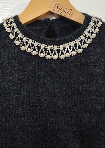 Zincir Detaylı Gri Kadın Triko Kazak - Görsel 2