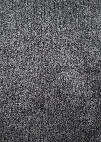 Zincir Detaylı Gri Kadın Triko Kazak - Görsel 3