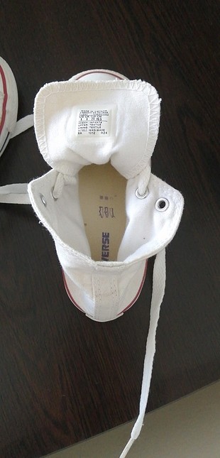 26 Beden beyaz Renk Converse ayakkabı