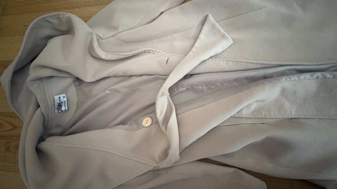 Bej Renkli kaban - Görsel 3