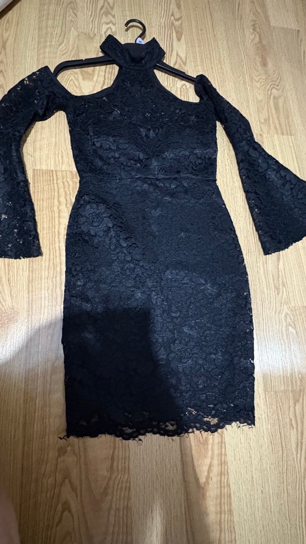 Dantel Detaylı Siyah Mini Gotik Abiye Elbise - Görsel 3