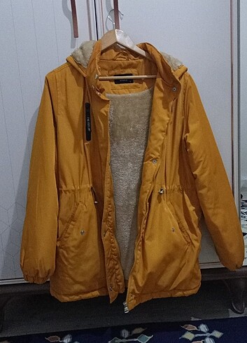 LC Waikiki mont 