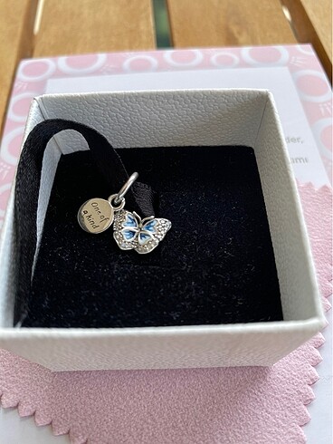 Pandora SALLANTILI KELEBEK CHARM