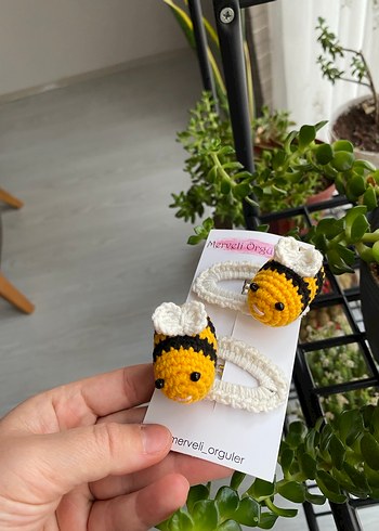 Sarı Nakışlı Örgü Arı Saç Tokası - Görsel 2