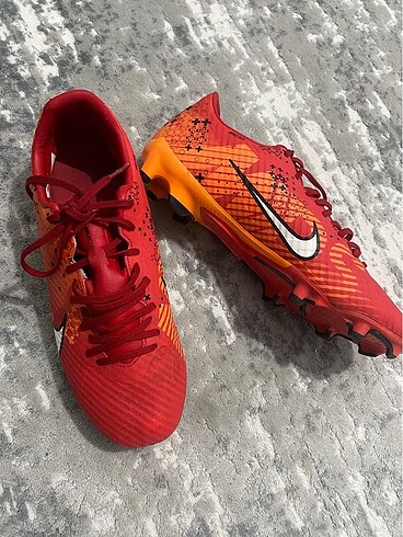 41 Beden Nike krampon
