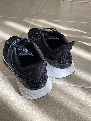 Adidas Spor ayakkabı