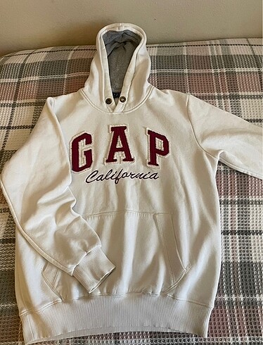 gap sweatshirt