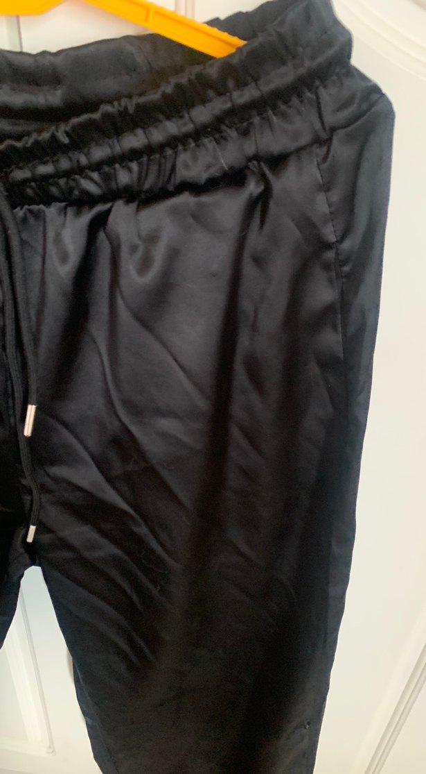 Siyah Salaş Kadın Midi Kumaş Pantolon - Görsel 3