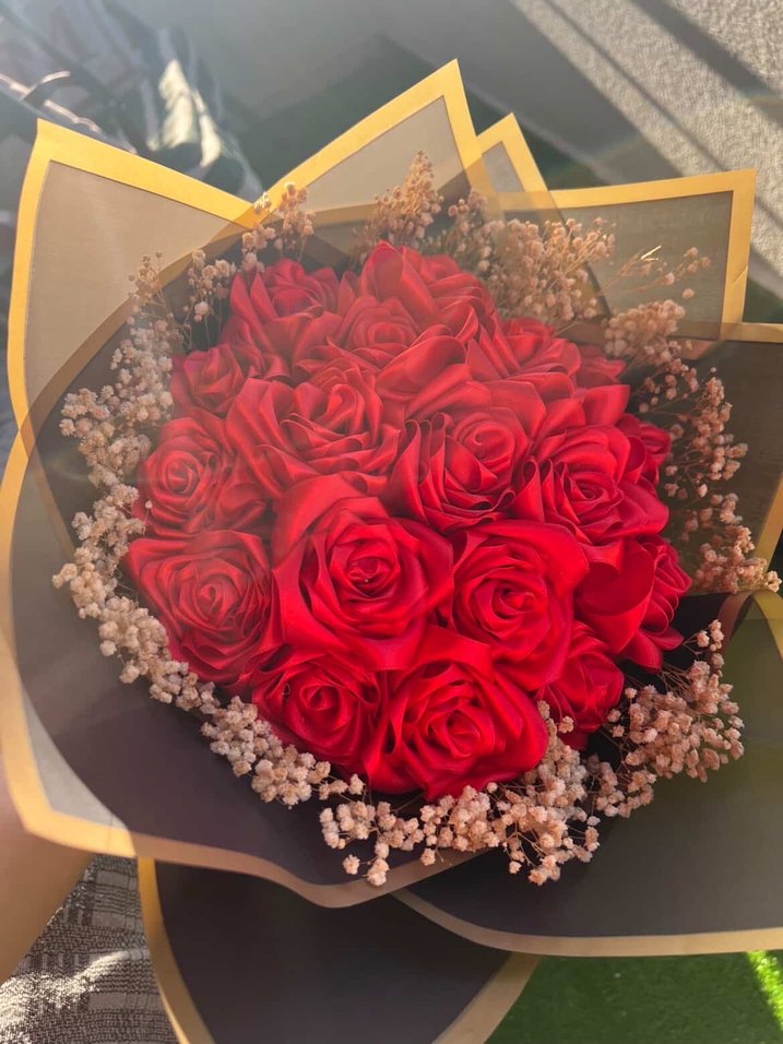 Koyu Kırmızı Gül Buketi - Görsel 2